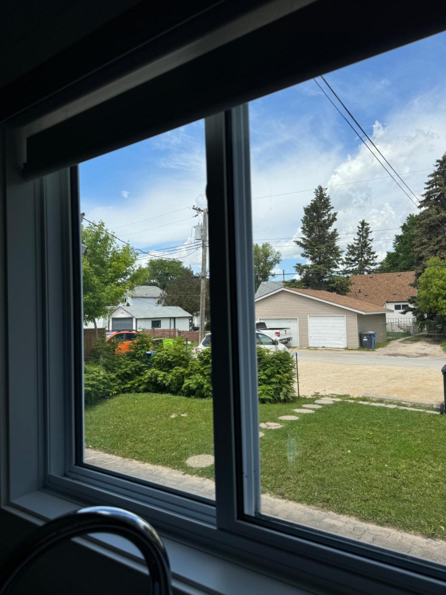 Walking Distance To St Boniface, Easy Parking Villa Winnipeg Exteriör bild