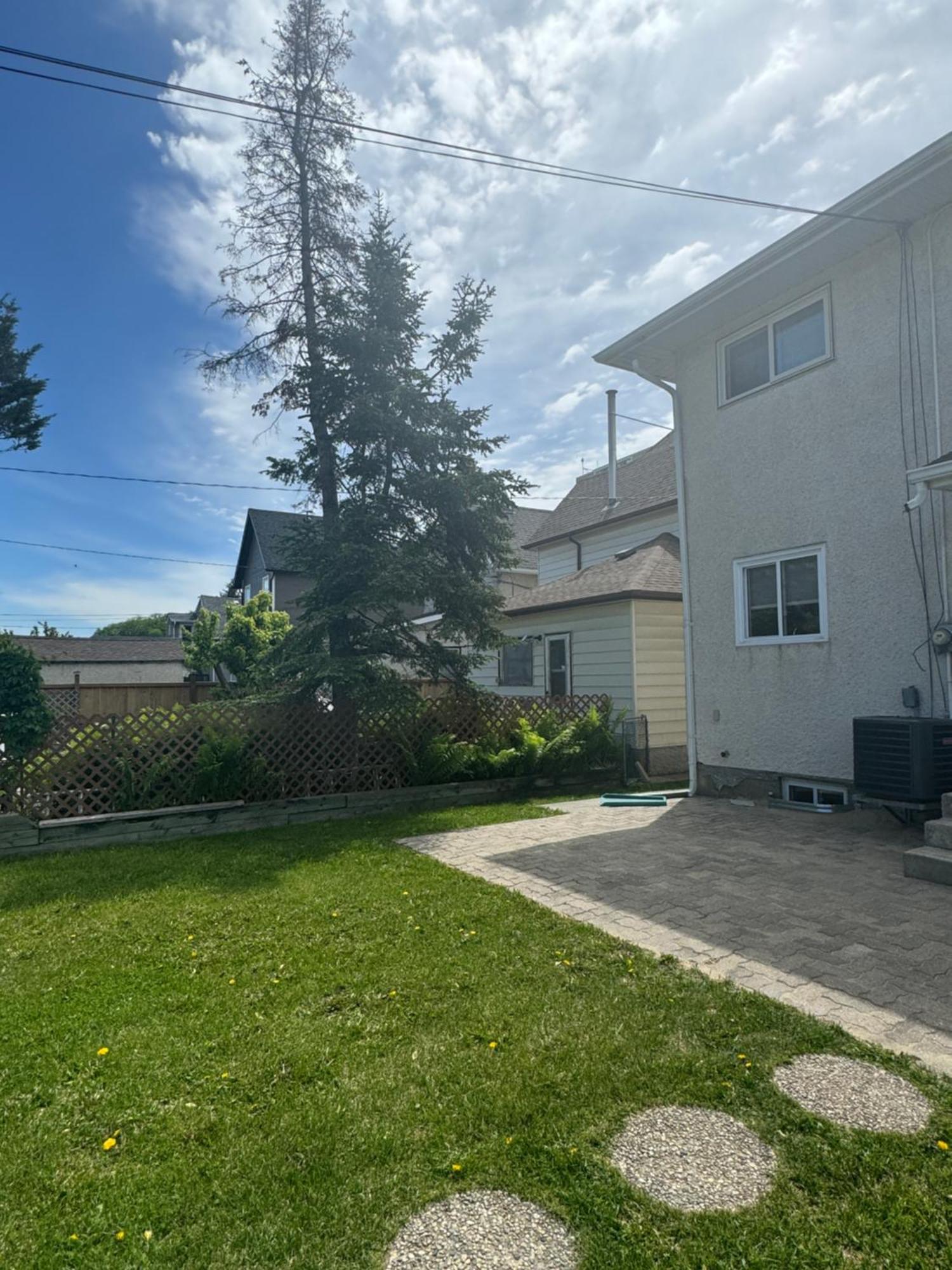 Walking Distance To St Boniface, Easy Parking Villa Winnipeg Exteriör bild